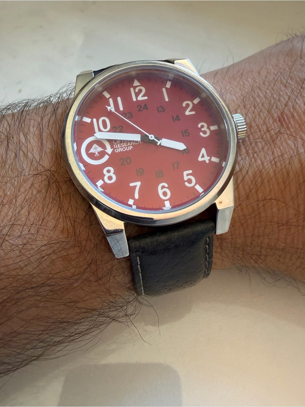 Lrg Men’s Red Dial Watch with Black Leather Strap
